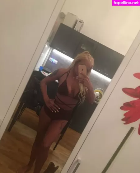 Pekarvivi OnlyFans Thumbnail #eaTq6RWQ3C
