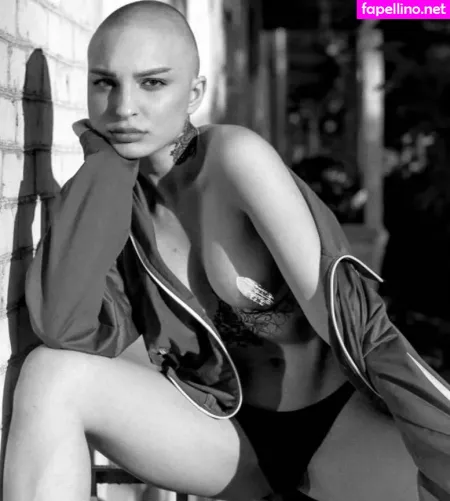 Pelageialynx OnlyFans Thumbnail #3NDNkmGF70