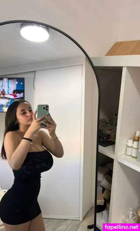 Pelegsaar OnlyFans Thumbnail #BXj9Bv7TL1