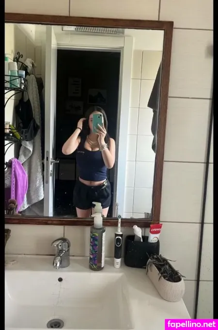 Pelegsaar OnlyFans Thumbnail #xVq6FNG0Ve