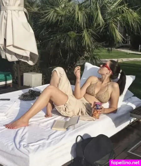 Pelin Akil OnlyFans Thumbnail #O6nBiSAVNr