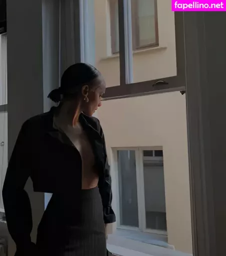 Pelinay Igit OnlyFans Thumbnail #giFzY3wRsz