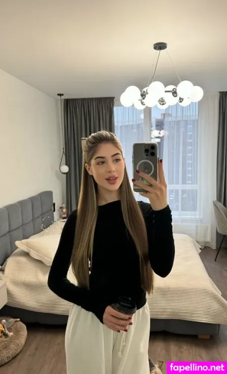 Penelope Bustt OnlyFans Thumbnail #8MYFYscrJx