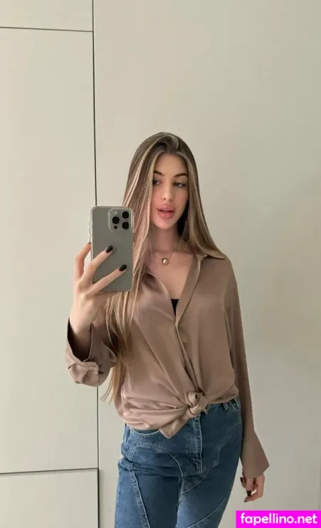 Penelope Bustt OnlyFans Thumbnail #YJiB3eeZQy