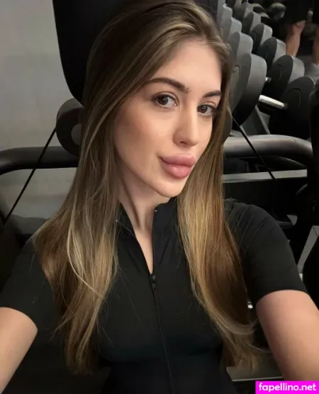 Penelope Bustt OnlyFans Thumbnail #ugiH6XlONT