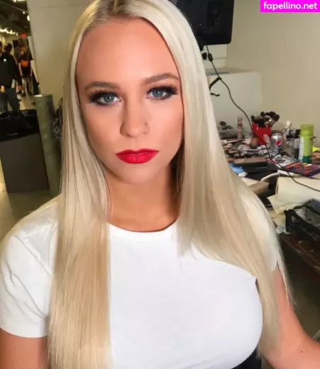 Penelope Ford OnlyFans Thumbnail #bMWaIYZ4P7