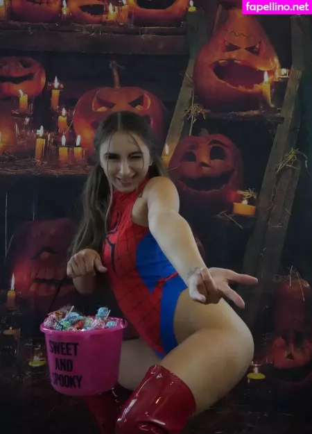 Penelope Kay OnlyFans Thumbnail #OKDZGbN6y7