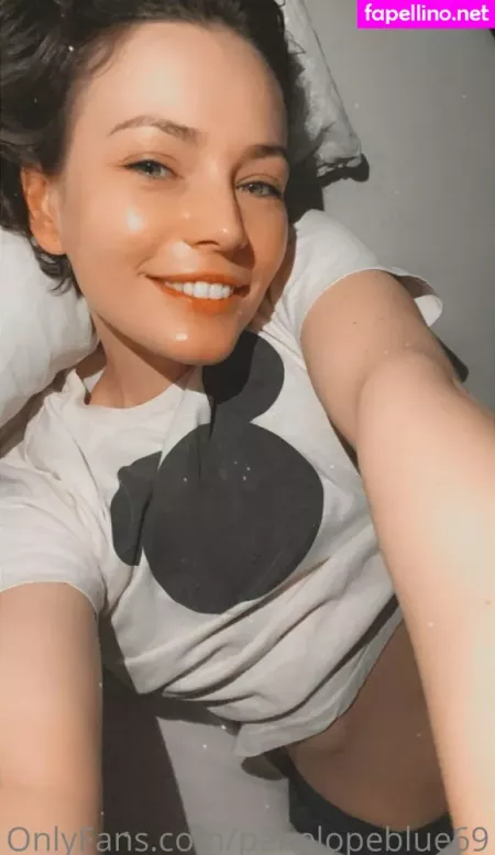 Penelopeblue69 OnlyFans Thumbnail #nAGrJ1fuJm