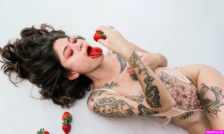 Penelopefoxie OnlyFans Thumbnail #LxhzNvaFK9
