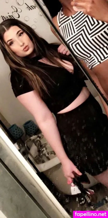 Penelopejadefree OnlyFans Thumbnail #KgmoQHZSZo