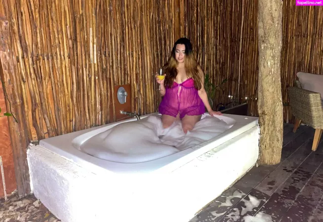 Penelopeland OnlyFans Thumbnail #EP6xHptoQ7