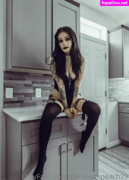 Penelopepeach29 OnlyFans Thumbnail #5AvzYttfXT