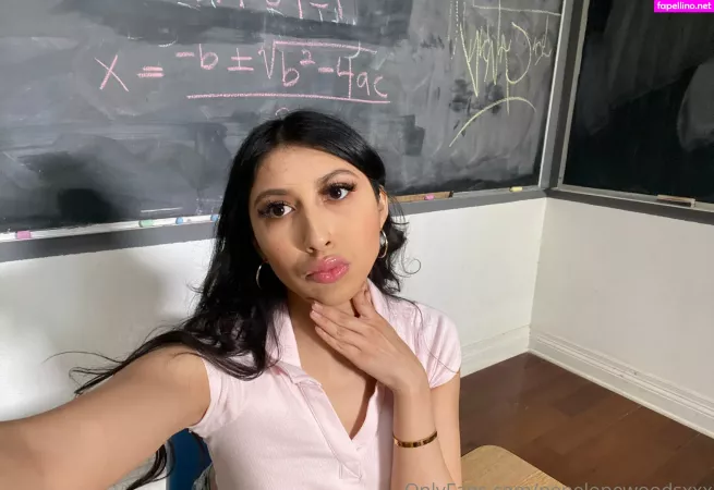 Penelopewoodsxxx OnlyFans Thumbnail #0H4tp3JLVE