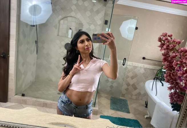 Penelopewoodsxxx OnlyFans Thumbnail #0NQq3LriOD