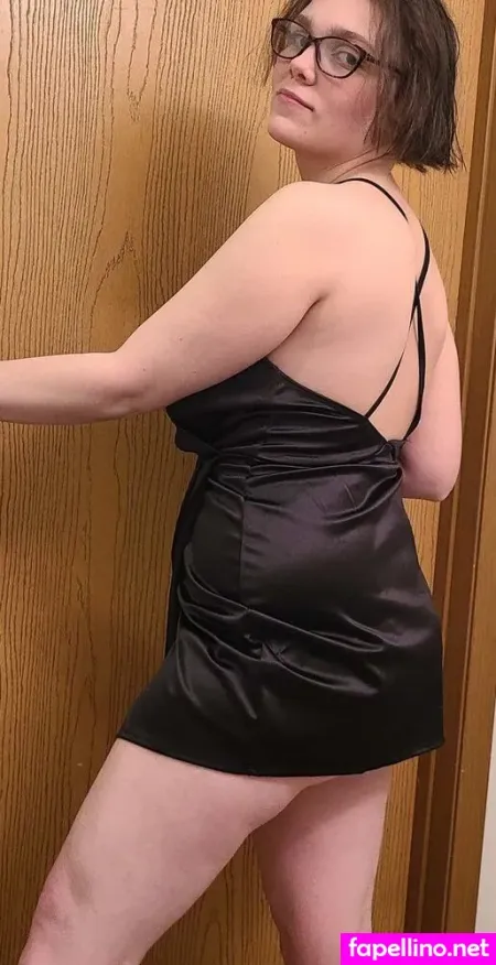 Penguingirl431 OnlyFans Thumbnail #x2l0VcFJeM