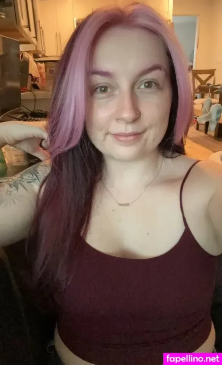 Penguinh0e OnlyFans Thumbnail #UZ1TAjD2Qi