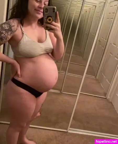 Penguinh0e OnlyFans Thumbnail #kvmQx3vJ9c