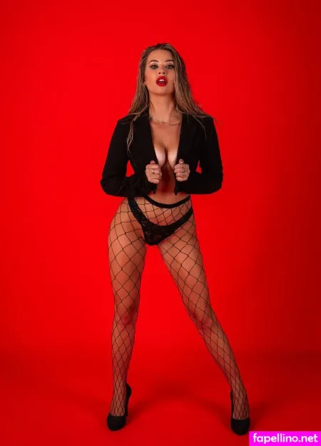 Penny Edwards OnlyFans Thumbnail #mCLnyFkYnB