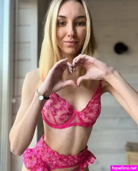 Penny Hug OnlyFans Thumbnail #VBLpAjPiFd