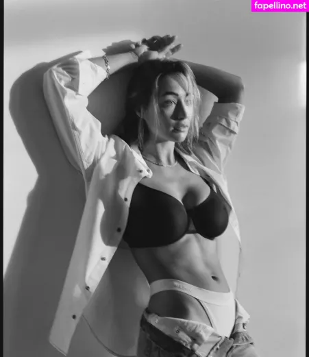 Penny Lane OnlyFans Thumbnail #JIHtlZUd6e