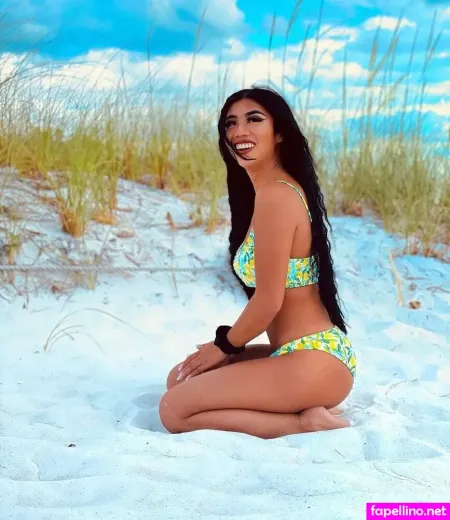 Penny Li Juan OnlyFans Thumbnail #cDWK3QaGiv