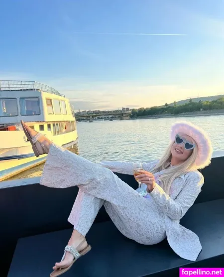 Pennylee92 1 OnlyFans Thumbnail #Uz3MH2qxj9