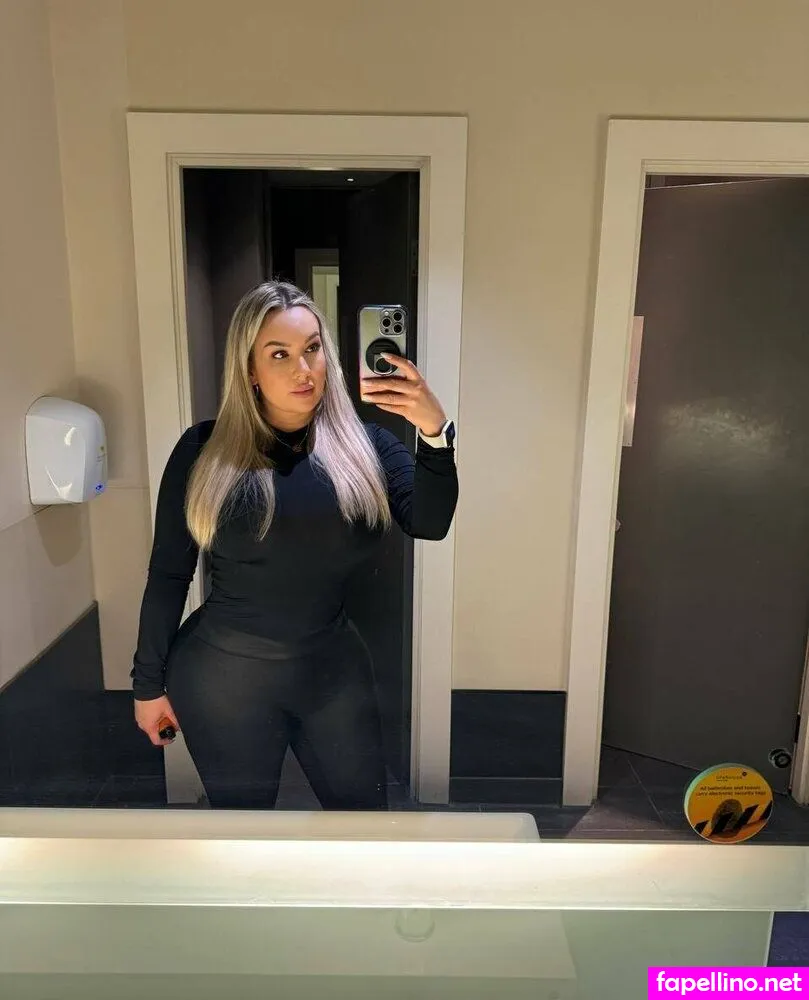 pennylondon, ultimate_tomathoe Nude Leaked OnlyFans Photo #YprEp0Pb9U