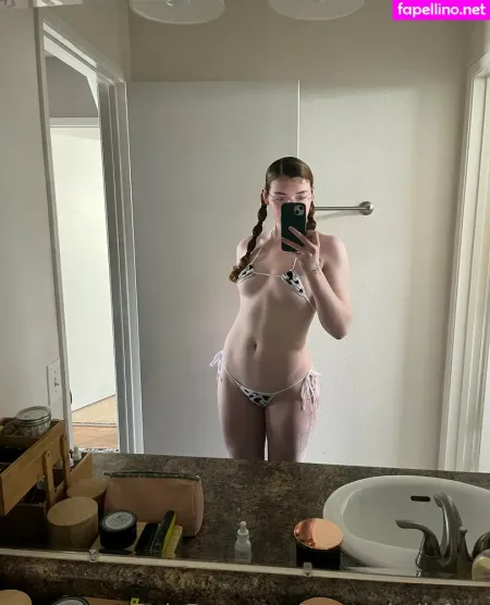 Pepperbellsfree OnlyFans Thumbnail #PnedCjQ5q1