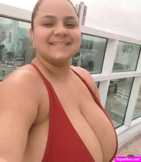 Pequitasph1195 OnlyFans Thumbnail #JONMHDpTzy