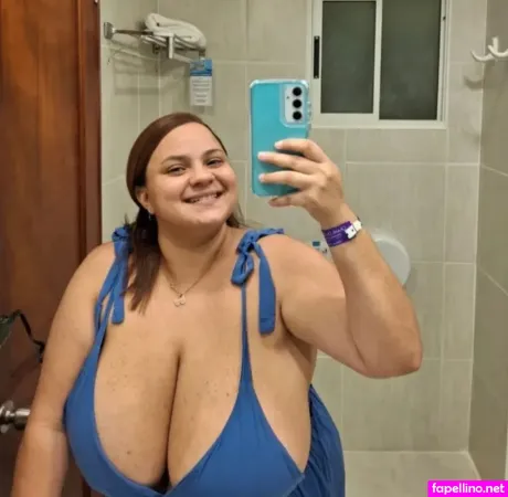 Pequitasph1195 OnlyFans Thumbnail #ZMJsDTY0w3