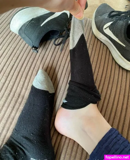 Perfectlybarefoot OnlyFans Thumbnail #fGFB6hRpNn