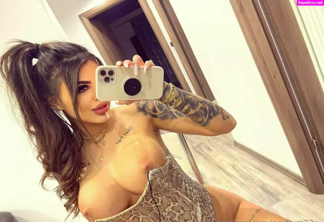 Perfectt33n OnlyFans Thumbnail #4CuufFBV3L