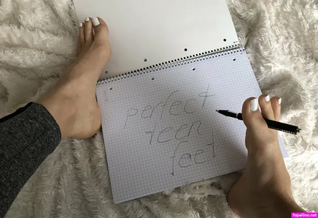 Perfectteenfeet OnlyFans Thumbnail #aksB7PJgZo