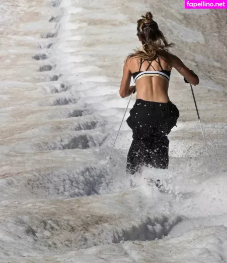 Perinne Laffont OnlyFans Thumbnail #ix5vzTAFxf