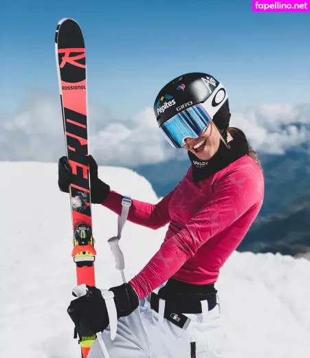 Perinne Laffont OnlyFans Thumbnail #okGLOXlOkq