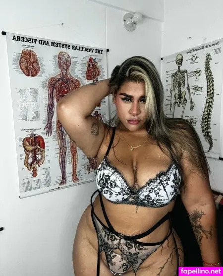 Perla Rosa 1 OnlyFans Thumbnail #3NtNse4oie