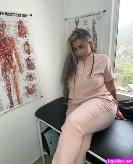 Perla Rosa 1 OnlyFans Thumbnail #65leH78Ydf