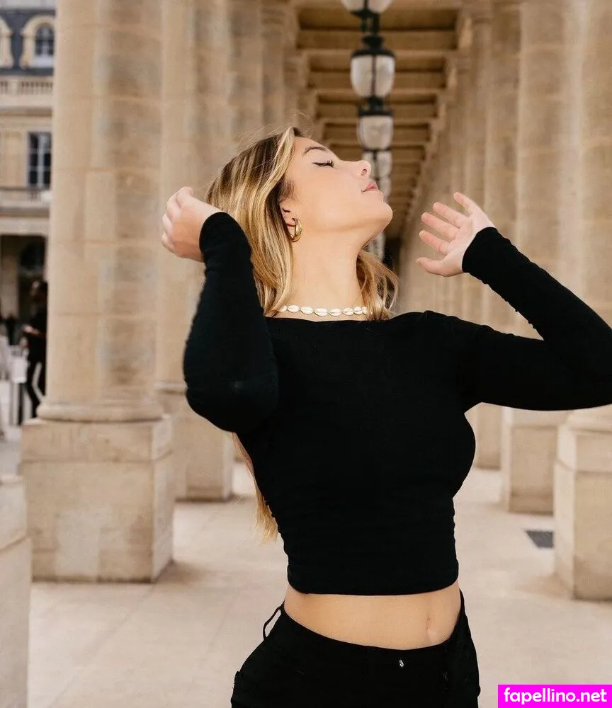 Perleeee, _perle_btr, lapetiteperleofficial, perle_btr Nude Leaked OnlyFans Photo #E7unPIaVLL