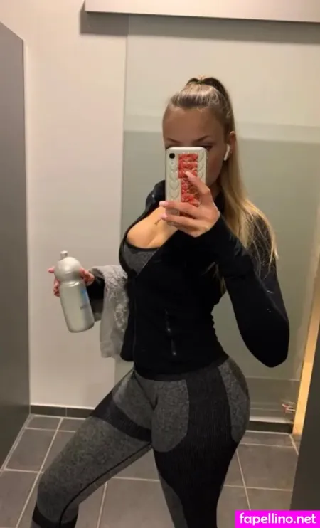 Perlessa Alessa OnlyFans Thumbnail #xcJ2up856a