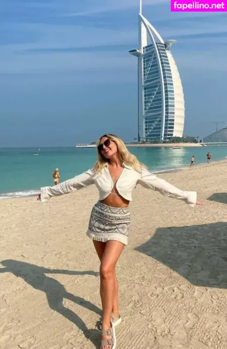 Perrie Edwards OnlyFans Thumbnail #2YI4eB1931