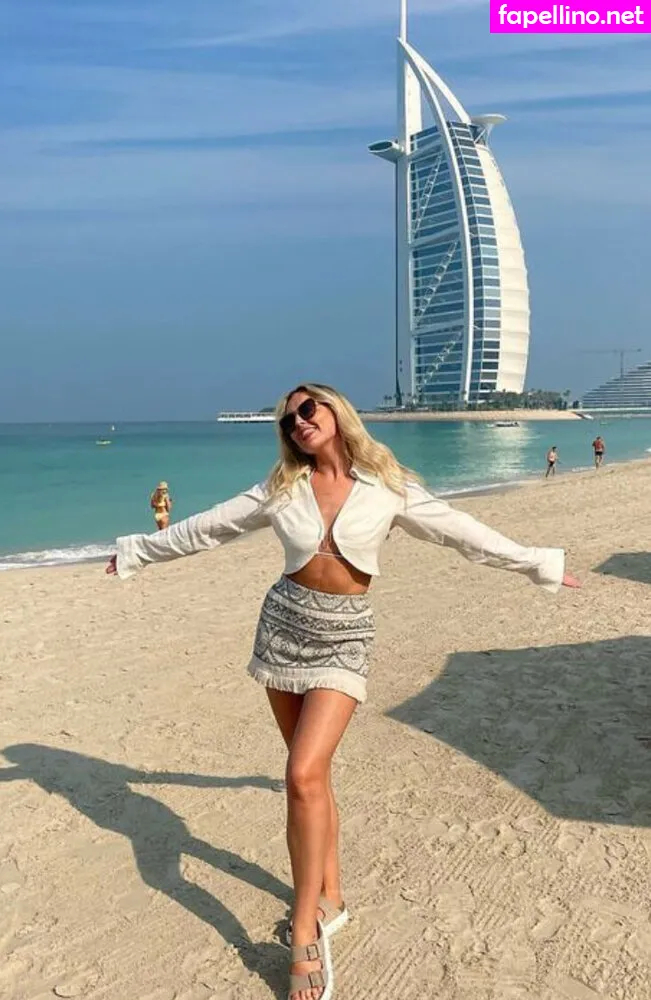 perrieedwards Nude Leaked OnlyFans Photo #2YI4eB1931