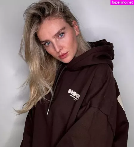 Perrie Edwards OnlyFans Thumbnail #3kM949IUlE