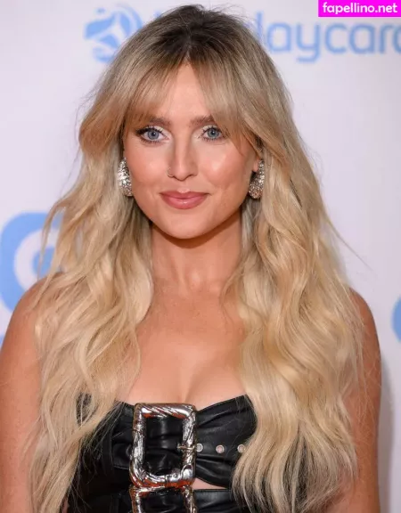 Perrie Edwards OnlyFans Thumbnail #rE7u6olo8U