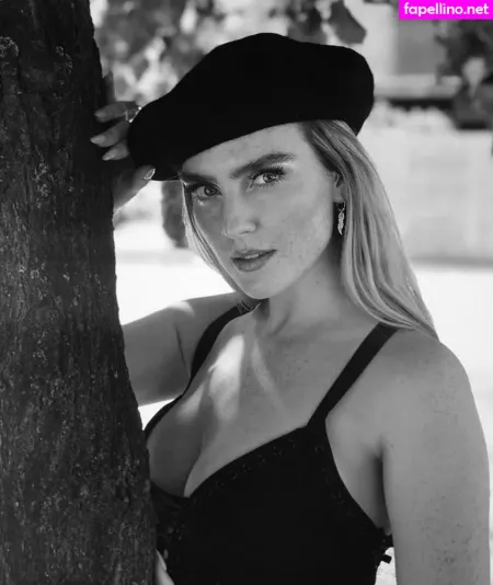 Perrie Edwards OnlyFans Thumbnail #rvtuBmcrMp