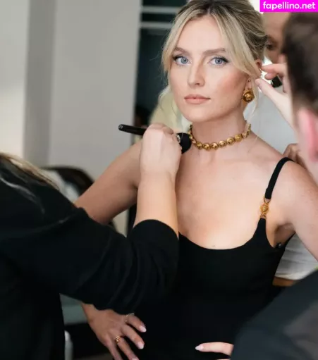 Perrie Edwards OnlyFans Thumbnail #wC9QVVdUXi