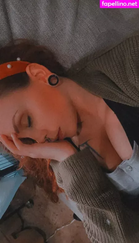 Persephone27x OnlyFans Thumbnail #0mrAQ3lvof