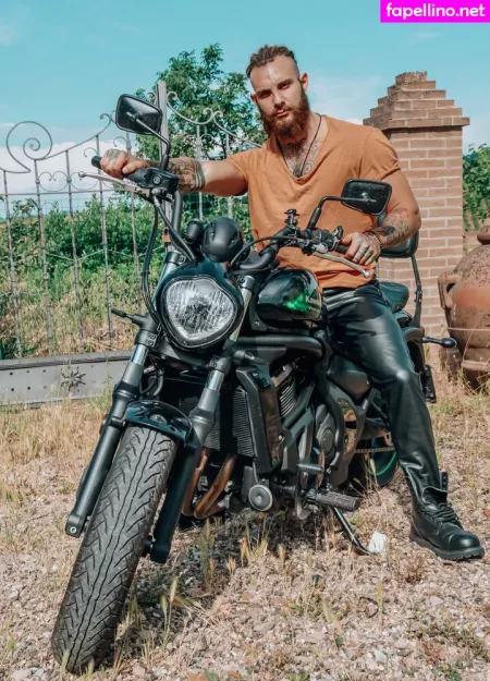 Pervertmilan OnlyFans Thumbnail #JdK3GhsQLy