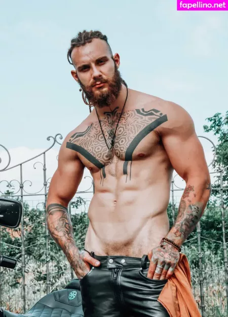 Pervertmilan OnlyFans Thumbnail #O0PxmItLu6