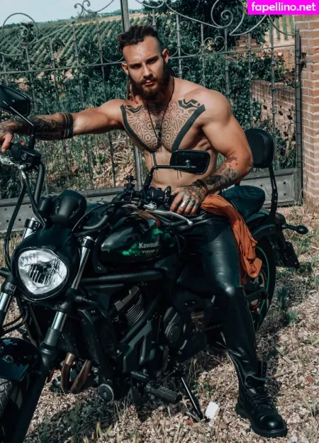 Pervertmilan OnlyFans Thumbnail #RC4coEYrob