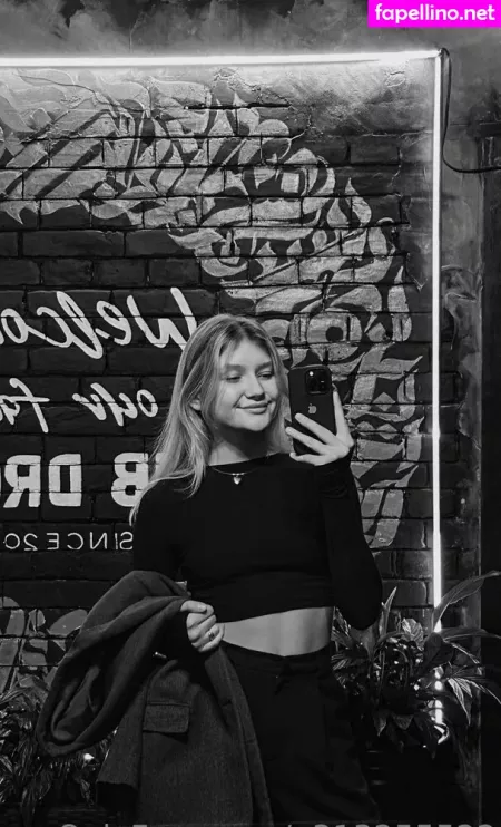 Pervokursnica OnlyFans Thumbnail #8iqeWq9S4X
